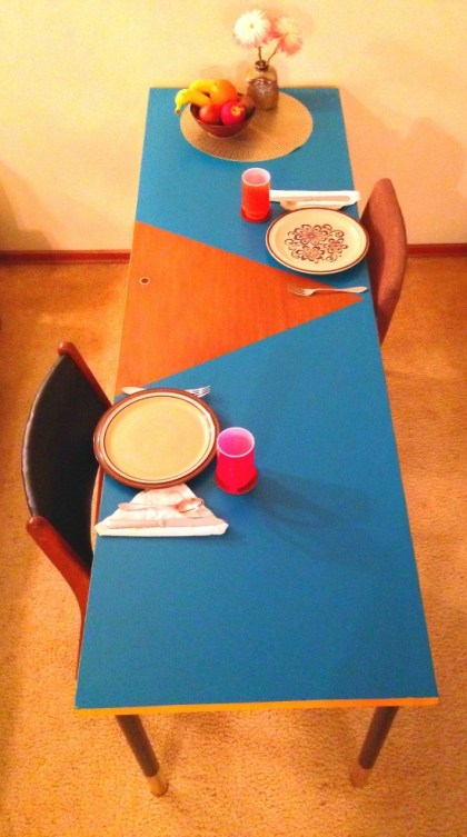 Miranda Post table